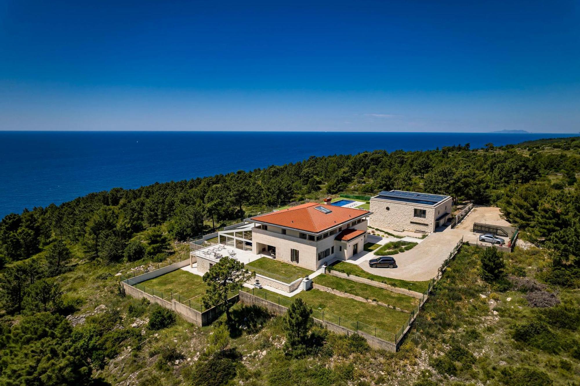 Luxury Estates - Coral & Russelia Villa Dubrovnik
